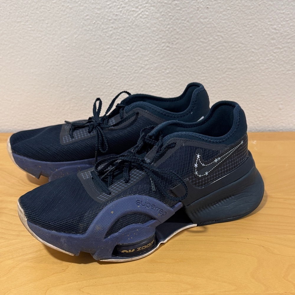 ✨RARE✨Nike Navy and Black Cosmos Superrep Athletic Training Shoes